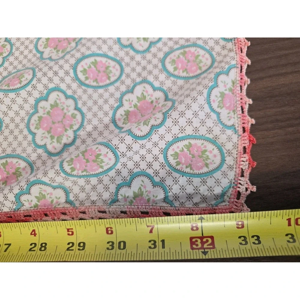 VTG Tablecloth Table Topper Square Card Table Green Pink Crochet Cottage 33
